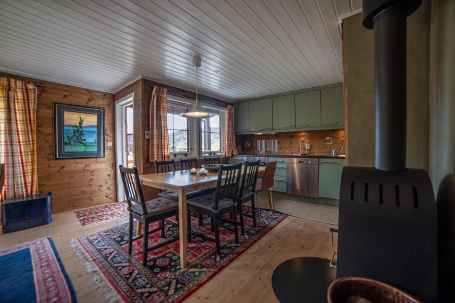 Four-Bedroom Cottage In Sirdal Tjorhom ภายนอก รูปภาพ
